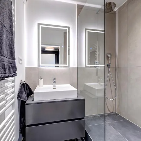 Luxusapartment, Ruettenscheid, Zwei Parkplaetze * إسن